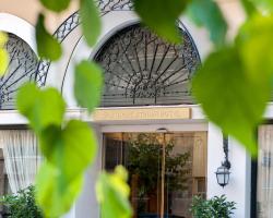 Athens Atrium Hotel & Jacuzzi Suites