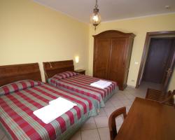 HOTEL LONDRA Locanda Occitana