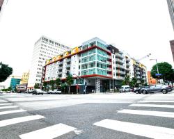 Ginosi Wilshire Apartel