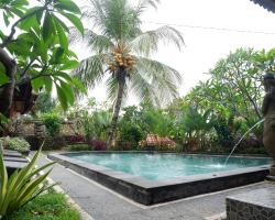 Budi House Bungalows