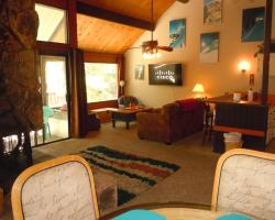 Three-Bedroom Standard Unit #122 by Escape For All Seasons