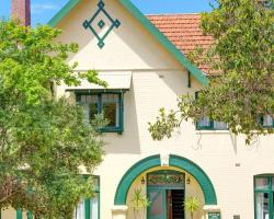 Neutral Bay Lodge