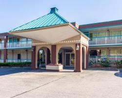 Motel 6-Groton, CT - Casinos nearby