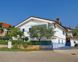 Two-Bedroom Apartment Novigrad near Sea 12