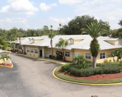 Tropical Palms Resort & Campground