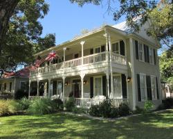 Carriage House Fredericksburg