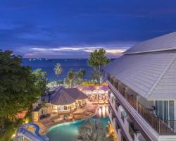 Pattaya Discovery Beach Hotel - SHA Extra Plus