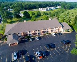 Hampton Falls Inn