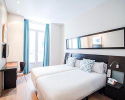 Petit Palace Plaza de la Reina