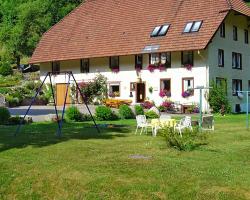 Country style flat with garden