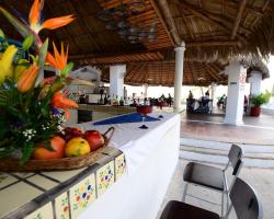 Dolphin Cove Inn