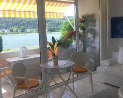 Ferienappartements Mit Top- Rheinblick