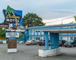 Castaway Motel