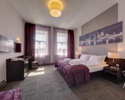 Mary Hotel