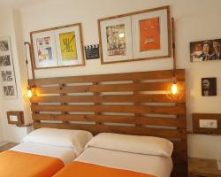 Barri Antic Hostel & Pub