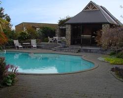 Stonehaven Vineyard Homestay