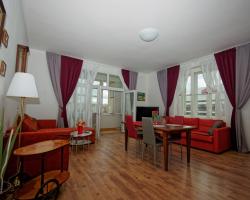 Spacious Prague View Apartment