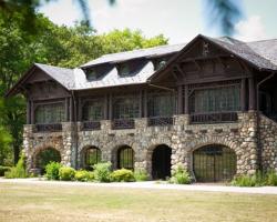 Bear Mountain Inn