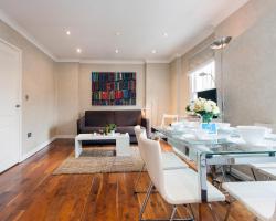 The Chelsea Gunter Light House