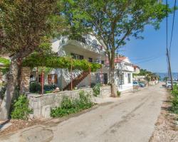 Apartments and Rooms Stjepan