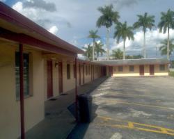 Palm City Motel