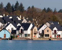 Lakeside Jetty Holiday Homes