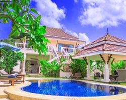 Baan Dorkbua Villa