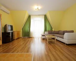 Zoli Apartmanok-Era Major 53