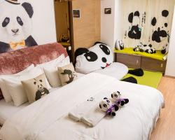 Chengdu Panda Apartment
