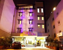 Hotel Kingston Park near Ganga Ram Hospital