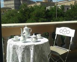 Un Caffè Sul Balcone 1