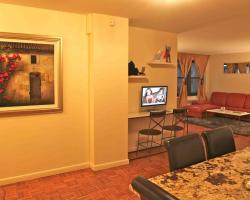 Two Bedroom Luxury Apartment - Union Square