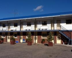 Auberge du Village Shawville Motel