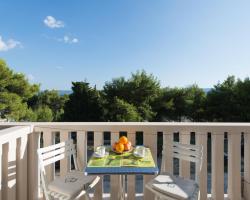 Sun House Apartments