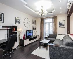 Central Apartment on Nezavisimosti 23