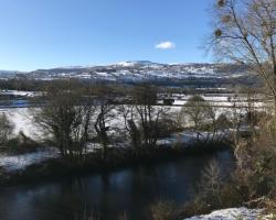 Llanwenarth Hotel & Riverside Restaurant