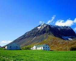 Guesthouse Kirkjubol in Bjarnardalur