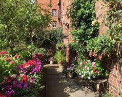 The Garden Hotel - B&B