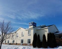 Boarders Inn & Suites by Cobblestone Hotels - Oshkosh