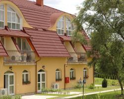 Villa Apartman Gyógyvizes Medencével