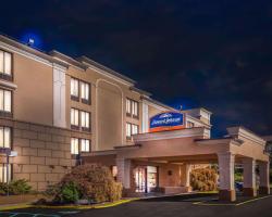 Howard Johnson by Wyndham Suffern