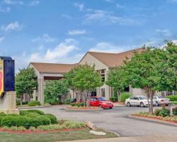 Super 8 by Wyndham Olive Branch