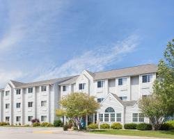 Microtel Inn and Suites Clear Lake