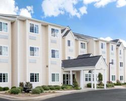 Microtel Inn & Suites by Wyndham Ozark