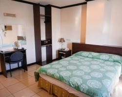 Crowne Garden Hotel