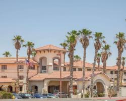 Ramada by Wyndham Barstow
