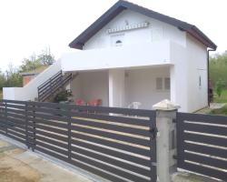Emilija Apartments Privlaka