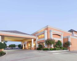 Days Inn by Wyndham Irving Grapevine DFW Airport North