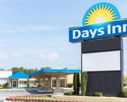 Days Inn by Wyndham Washington