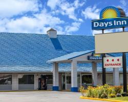 Days Inn by Wyndham Seymour